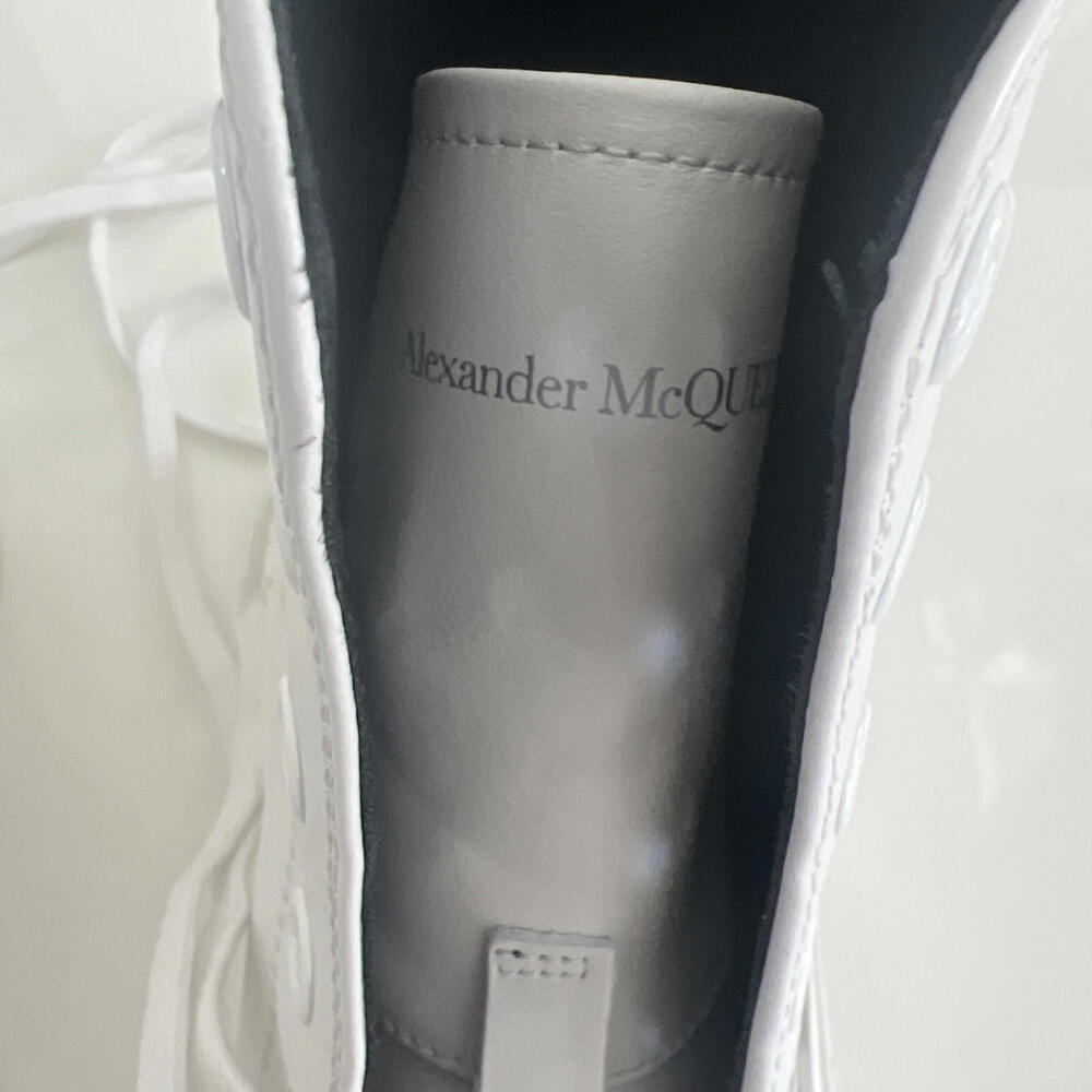 $790 Alexander McQueen ,Treadslick Nappa Joey High Top Sneakers White/Black 44 - Picture 9 of 12